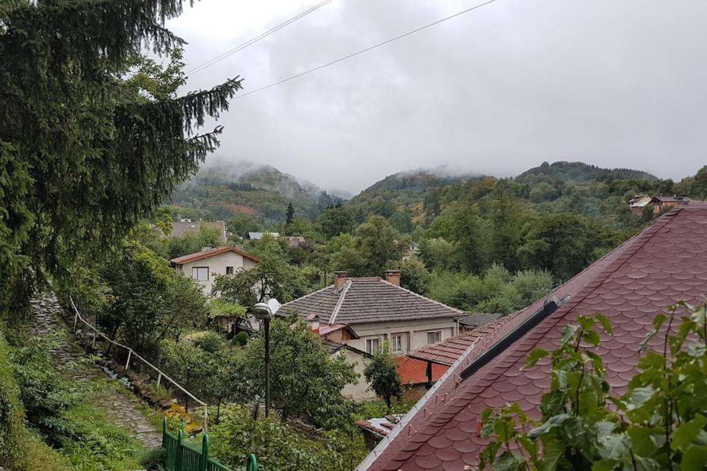 Duvaro Guesthouse Raduil 외부 사진